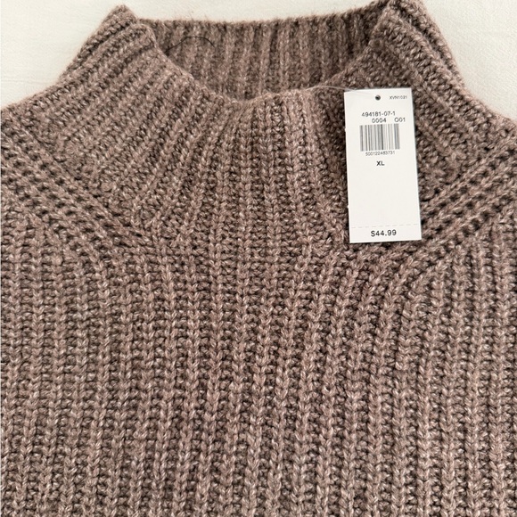 Old Navy Brown Knit Sweater - Picture 2 of 2